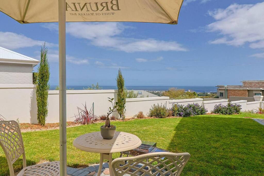 The View, Studio Apartment Hermanus Exterior photo